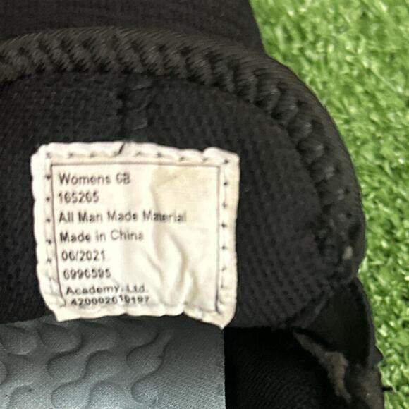 Women's Black Freely Running Sneakers - Picture 6 of 7